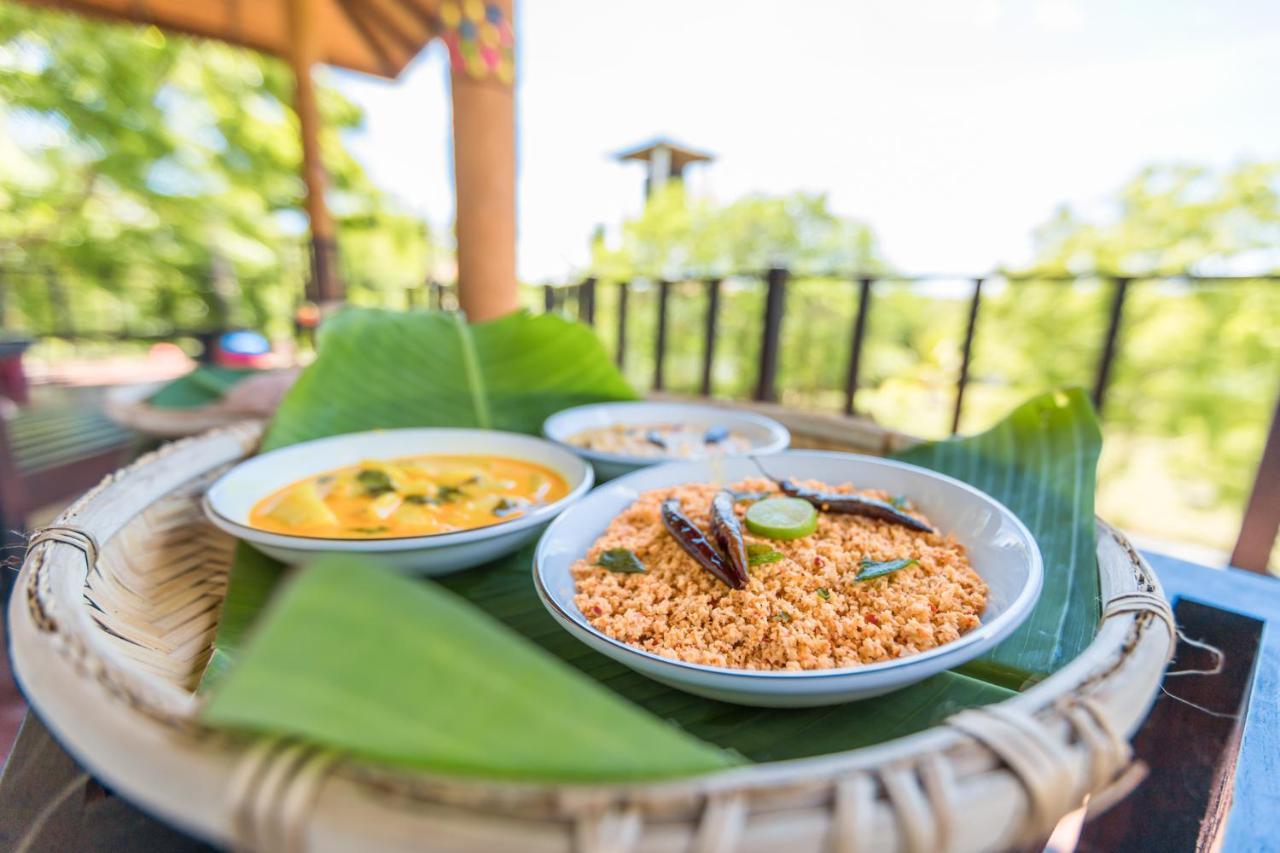 Rock Violet Lakefront Cabanas & Restaurent Tangalle Exterior photo