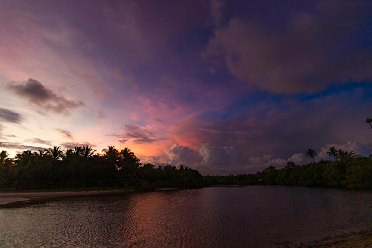 Rock Violet Lakefront Cabanas & Restaurent Tangalle Exterior photo